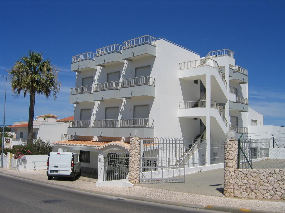 Residencial Campo-Mar By Umbral Hotel Portimão Eksteriør billede A typical apartment block in the town
