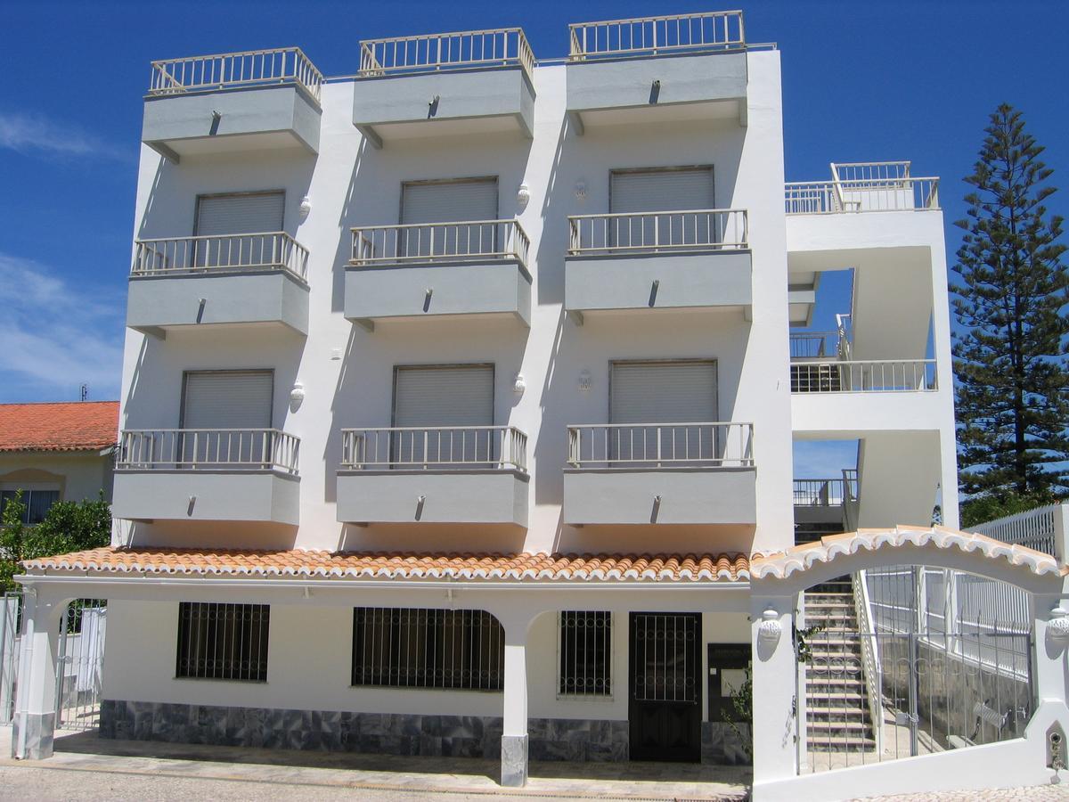 Residencial Campo-Mar By Umbral Hotel Portimão Eksteriør billede A typical apartment building in the Algarve, Portugal